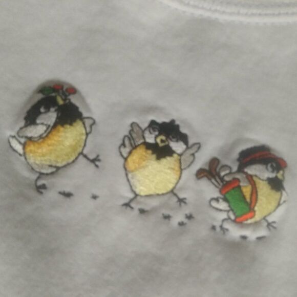 Vintage Golfing Birds Golf Sparrows Chickadees Crewneck Sweatshirt - Picture 1 of 6